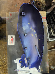 tapa deposito derecha yamaha xsr 125 2024