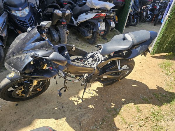 Yamaha r1 motor roto