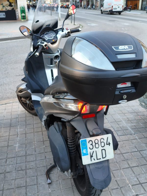 PIAGGIO MP3 YOURBAN 300
