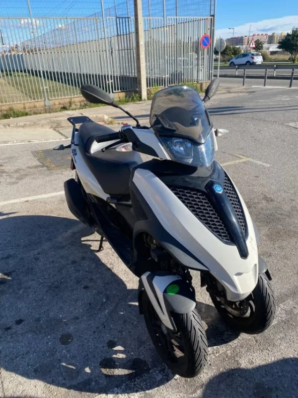 PIAGGIO MP3 300 LT ie