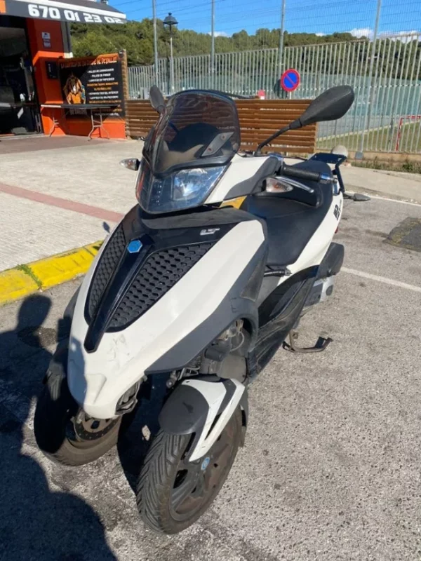 PIAGGIO MP3 300 LT ie