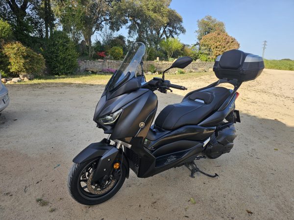 Yyamaha xmax 400 iron max