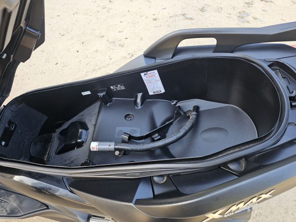 Yyamaha xmax 400 iron max