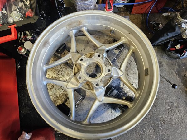 Llanta bmw r1200st
