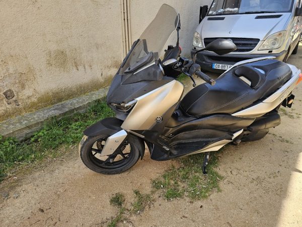 YAMAHA XMAX 125 ABS