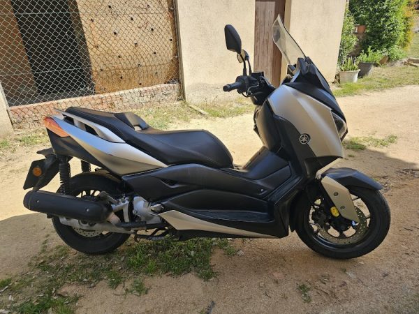 YAMAHA XMAX 125 ABS