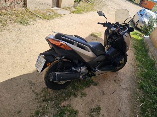 YAMAHA XMAX 125 ABS