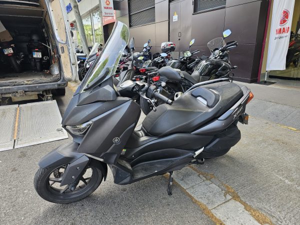 Yamaha xmax 300