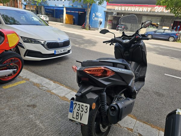 Yamaha xmax 300