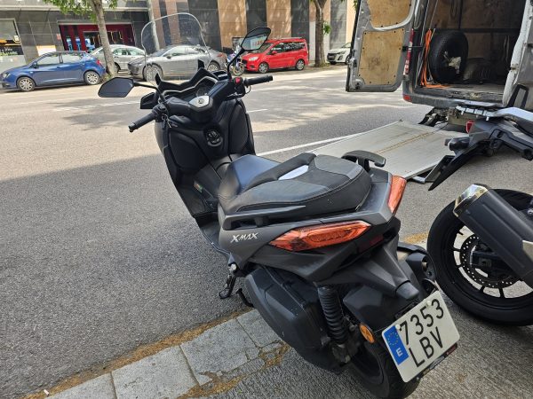 Yamaha xmax 300