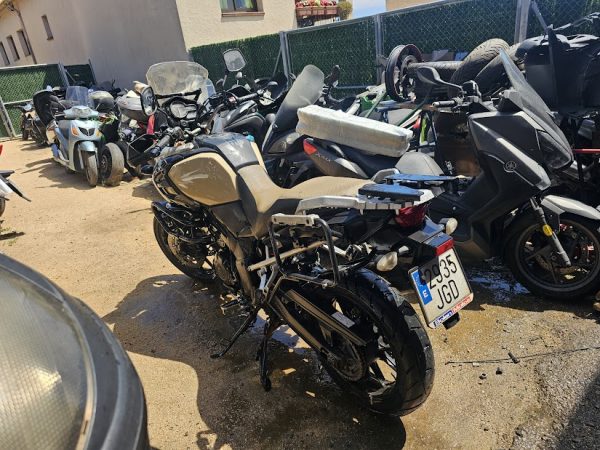 Suzuki vstrom 1000 inundada