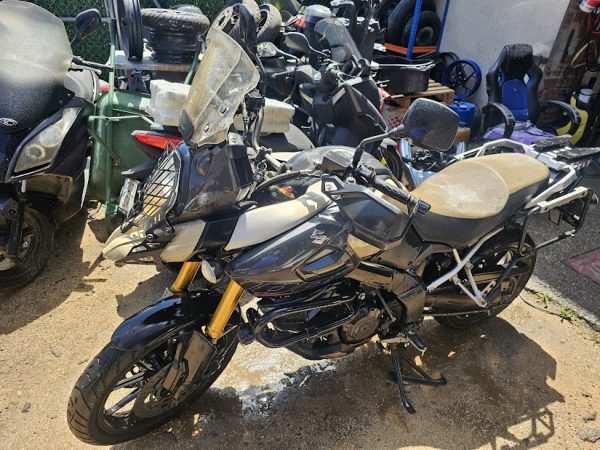 Suzuki vstrom 1000 inundada
