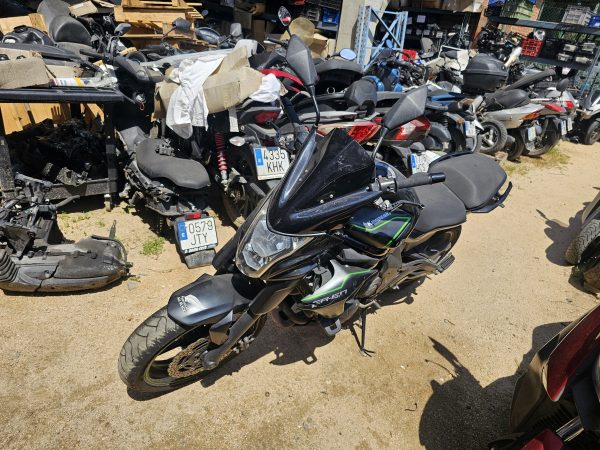 Kawasaki er6n siniestrada