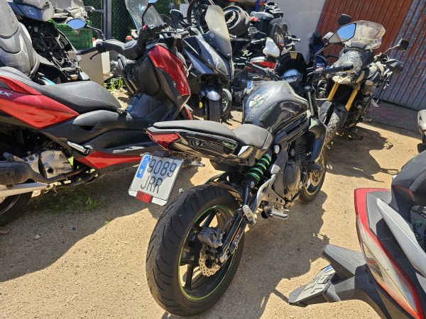 Kawasaki er6n siniestrada