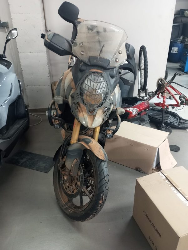 Suzuki vstrom 1000 inundada