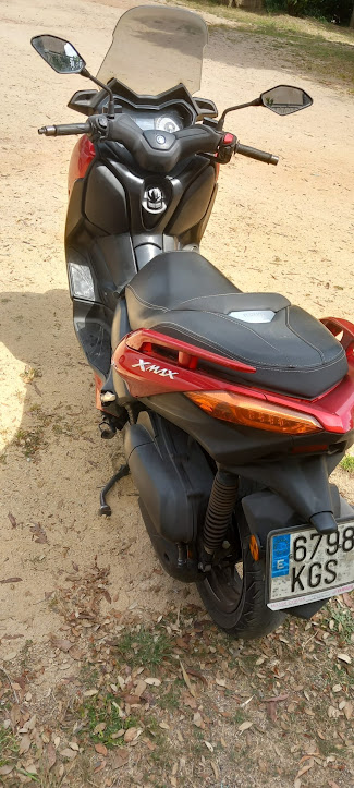 YAMAHA XMAX 125