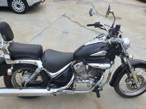 SUZUKI INTRUDER 250