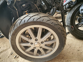 llanta delantera piaggio mp3 400 lt