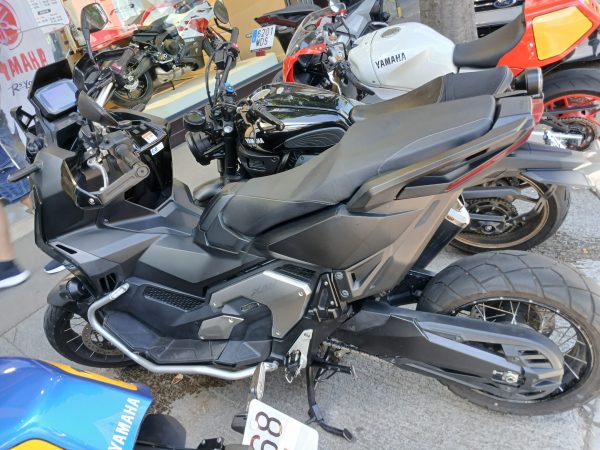 411c3feb-c725-40e4-ad25-938fd3070be9 honda xadv 750