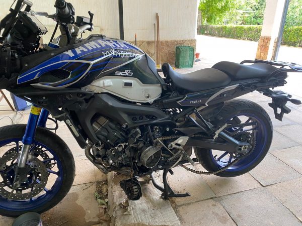 YAMAHA TRACER 900 GT SINIESTRADA