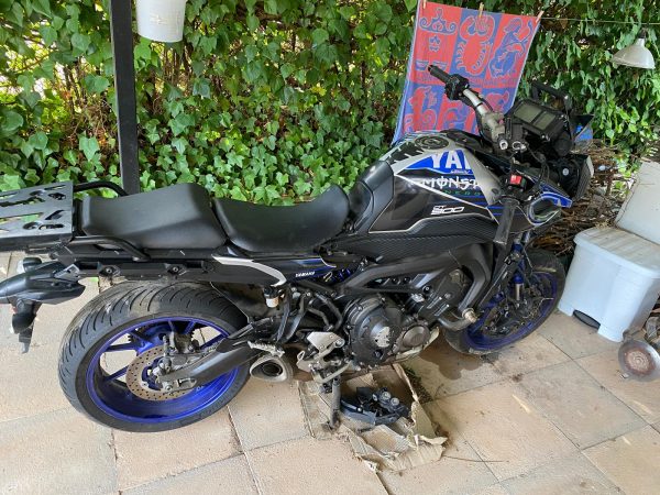 YAMAHA TRACER 900 GT SINIESTRADA